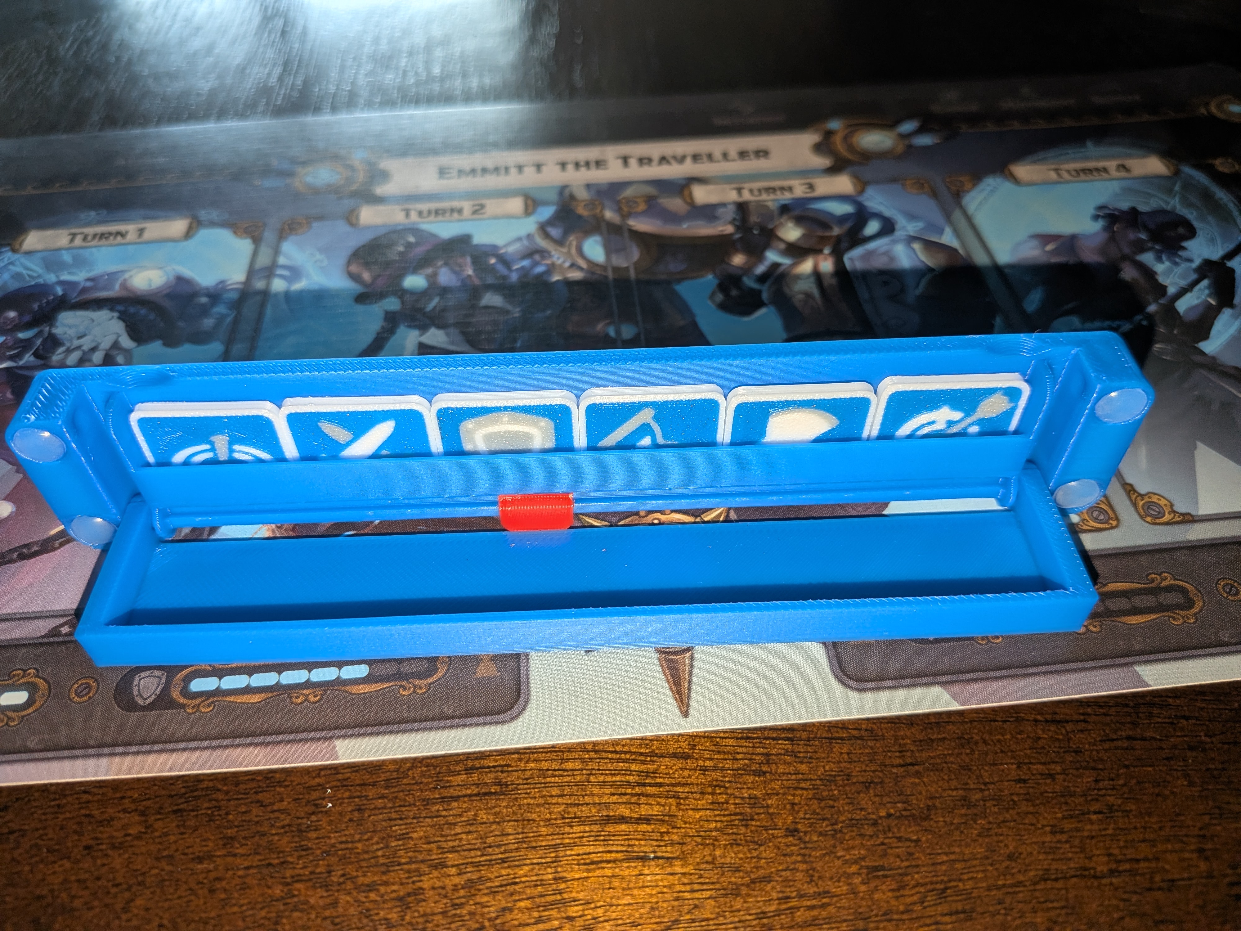 Prototype hero boxes with snap lids