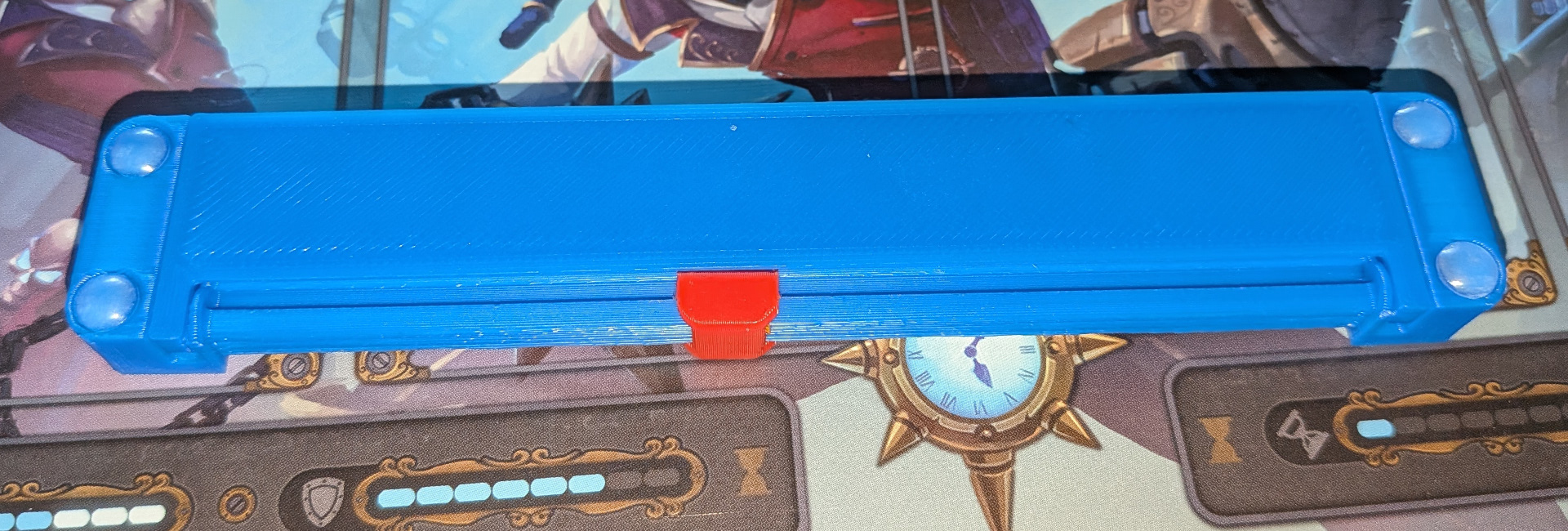 Prototype hero boxes with snap lids